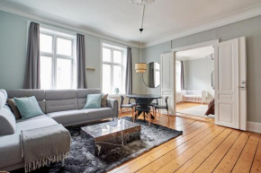 Spacious Scandinavian 3BR Flat in Vibrant Area